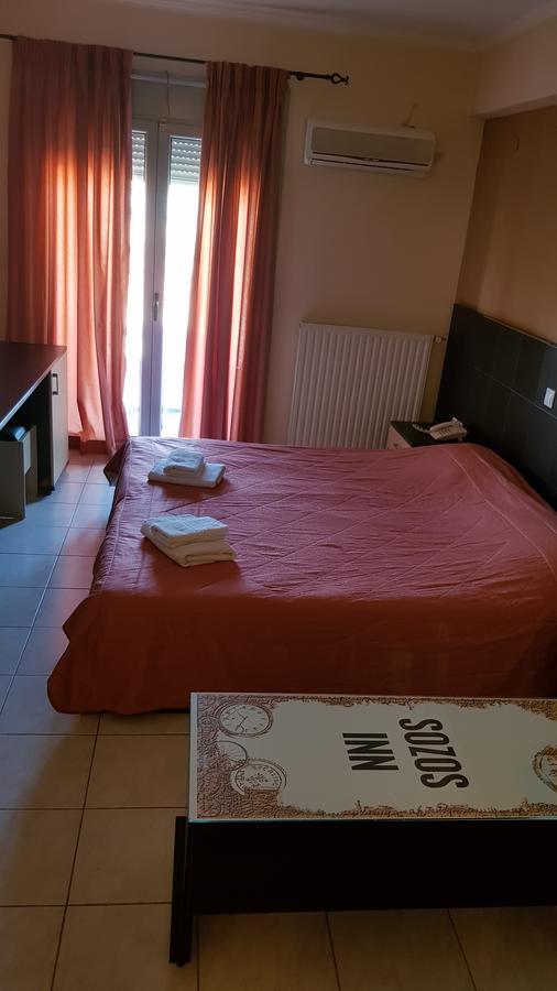 Sozos Inn Hotel Воніца Екстер'єр фото